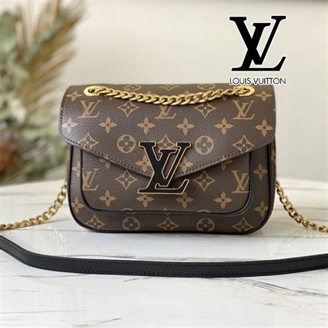 m45592 louis vuitton|louis vuitton hobo purses.